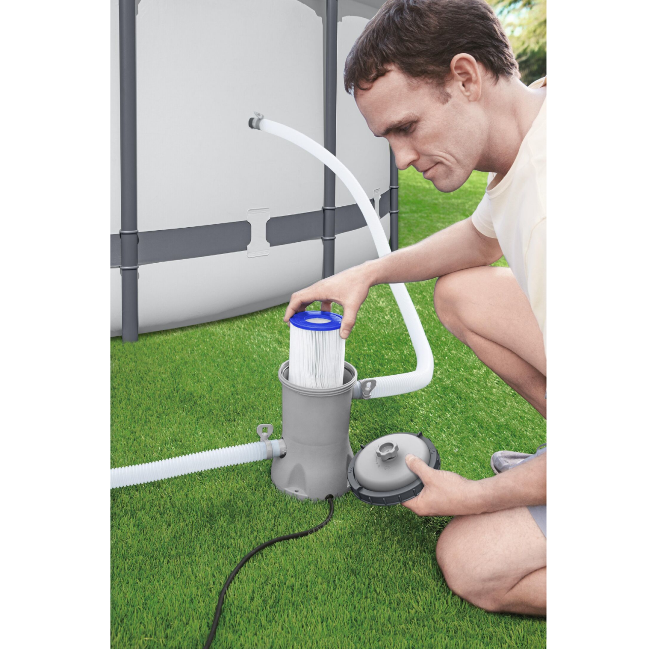 Bestway 58386 Filterpumpe Flowclear Poolreinigung + Filter Pumpleistung 3.028L/h