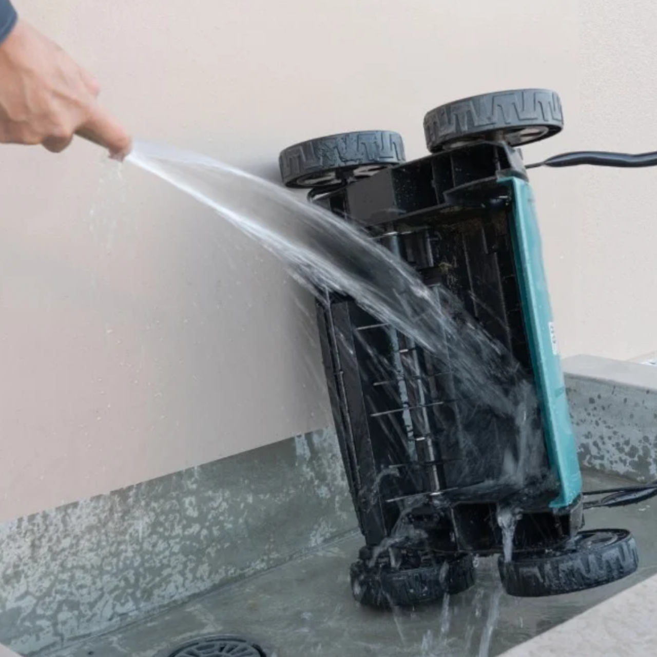 Makita DUV320Z Akku-Vertikutierer 18V LXT ohne Akku und Ladegerät